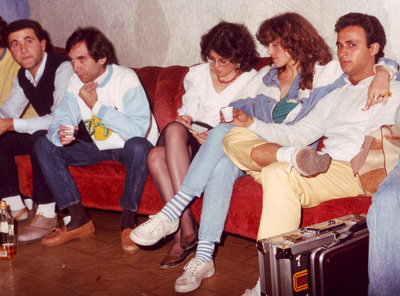 Sasà Capobianco con Paola, Lucia, Enzo ed Anthony Palmieri, staff di Radio Kiss Kiss