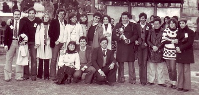 Staff di Radio Kiss Kiss durante una partita di calcio femminile, evento promozionale