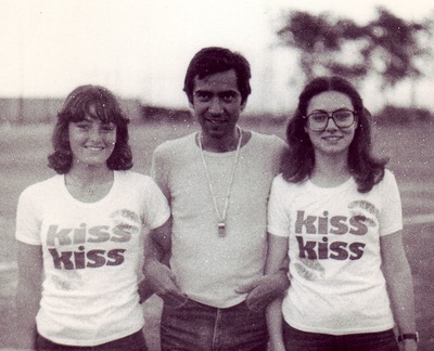 Sasà Capobianco con Diana Kuhne e Marina Marciano, collaboratrici nel mondo della radio e delle discoteche campane